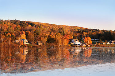 Rivière Saint John au Nouveau-Brunswick en automne - Canada