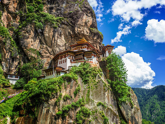 Bhoutan - Vue sur le monastère Paro Taksang situé sur une montagne