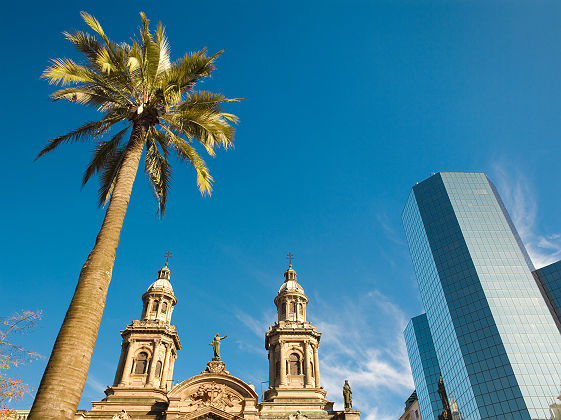 Place des armes (Plaza de Armas) et cathédrale à Santiago - Chili