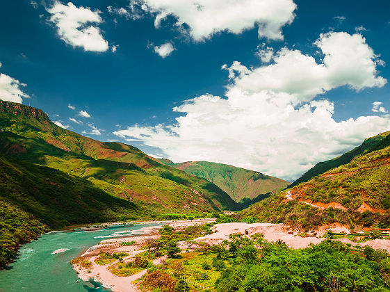 Gorge dans le parc national de Chcamocha en Colombie