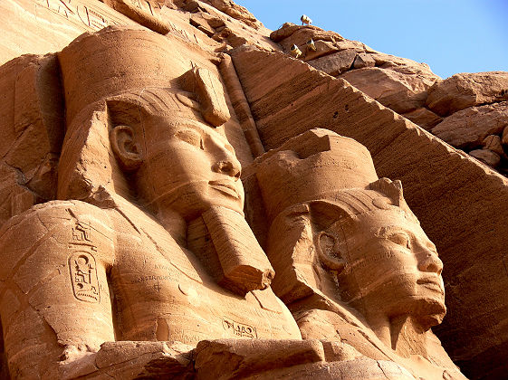 Egypte - Vue sur le buste de la statue du pharaon Rameses II