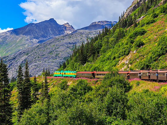 Train passant à Skagway - Alaska