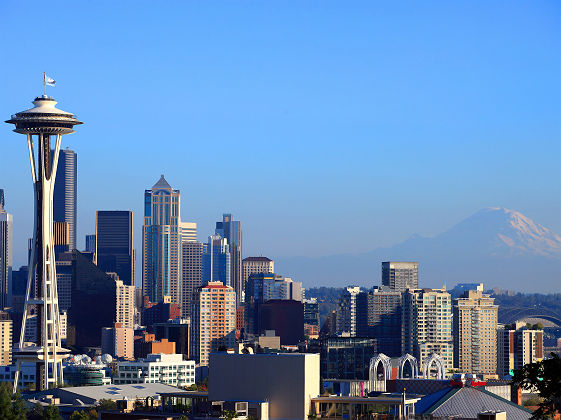 La ville de Seattle, le Mont Rainier en arrière plan - Etats Unis