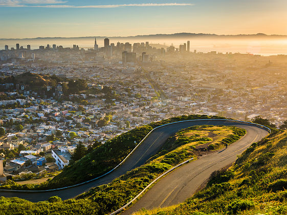 Route devant San Francisco - Etats Unis