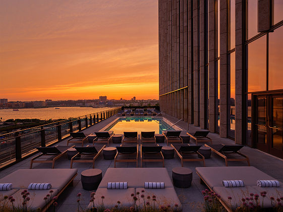 Hotel Equinox, New York