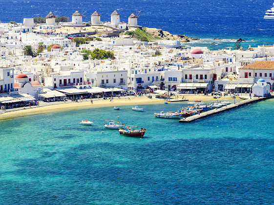 Plongeon dans le bleu de Mykonos - Grèce