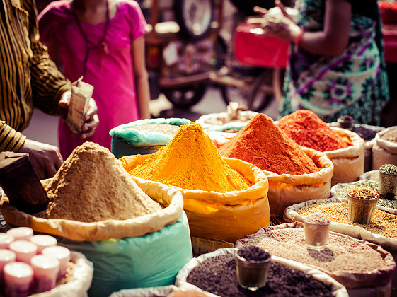 Epices sur un marché - Inde