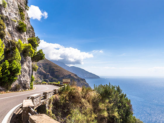 Route sur la côte amalfitaine - Italie