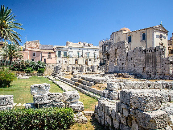 Ruines du temple d'Apollon a Syracuse