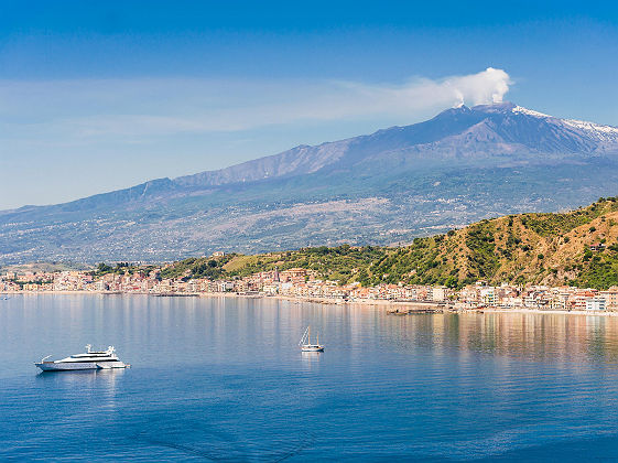 Vue de l'Etna depuis la mer