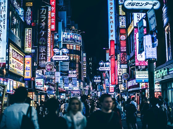 Japon - Shopping dans la rue de Shibuya à Tokyo