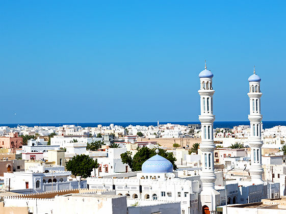 Oman - Vue sur la ville et la mosquée, Muscat