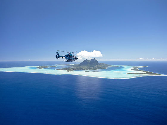 BORA_BORA_ Copyright Gregoire Le Bacon Tahiti Nui Helicopters