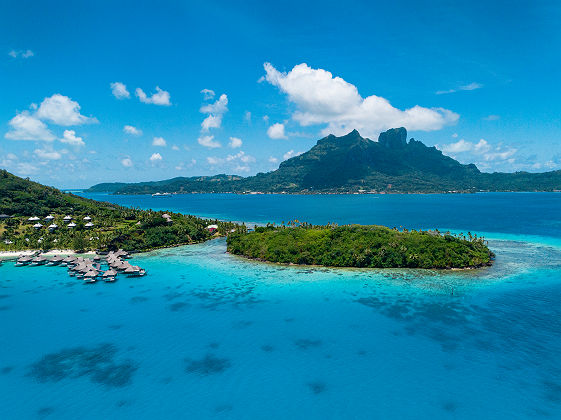 BORA_BORA_00248_gregoirelebacon