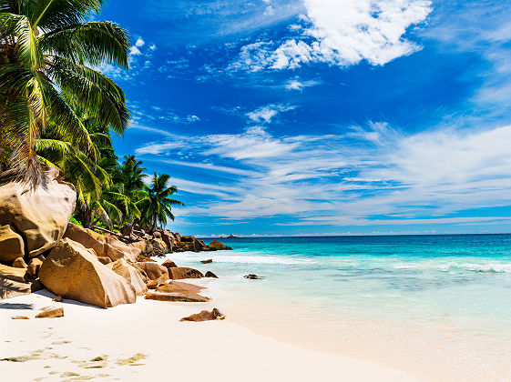 Seychelles - Plage d'Anse Lazio dans l'île La Digue