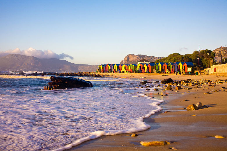 Afrique du Sud - Plage de Saint James avec ses cabines colorées