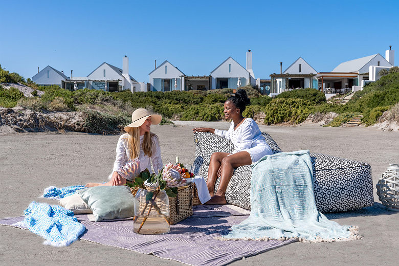 Strandloper Ocean Boutique Hotel - Beach picnic