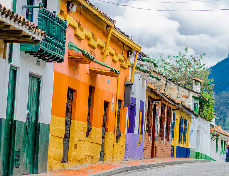 Colombie - Rangée de maisons colorées à Bogota