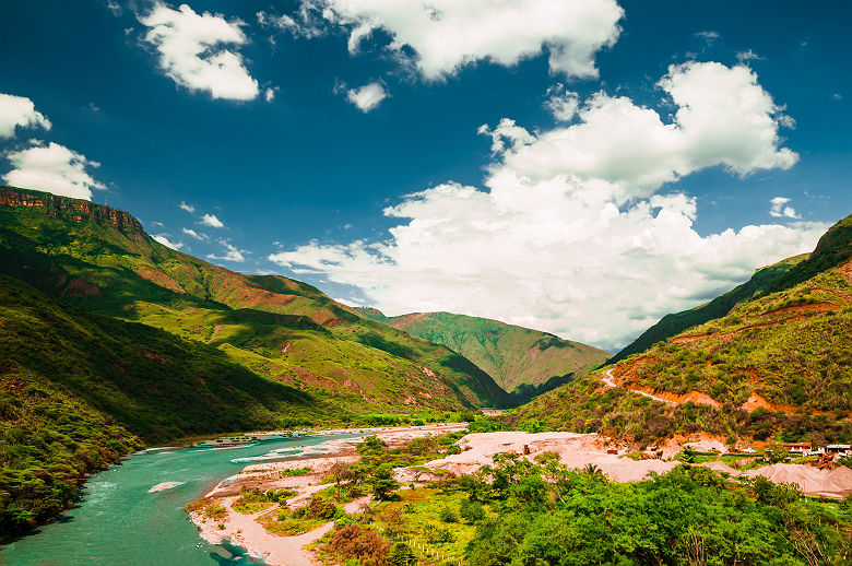 Gorge dans le parc national de Chcamocha en Colombie