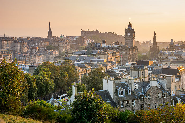 Vue sur le centre historique d'Edimbourg depuis Calton Hill - Ecosse, Royaume-Uni