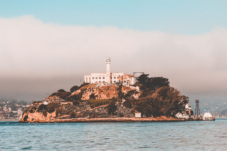 Vue sur l'île et la prison d'Alcatraz