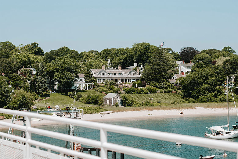 Vue sur Martha's Vineyard et une plage