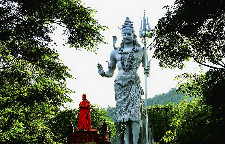 Statue de Shiva Haridwar, Rishikesh - Inde