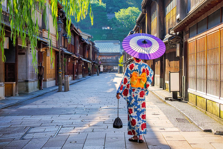 Femme en kimono, Kanazawa, Japon