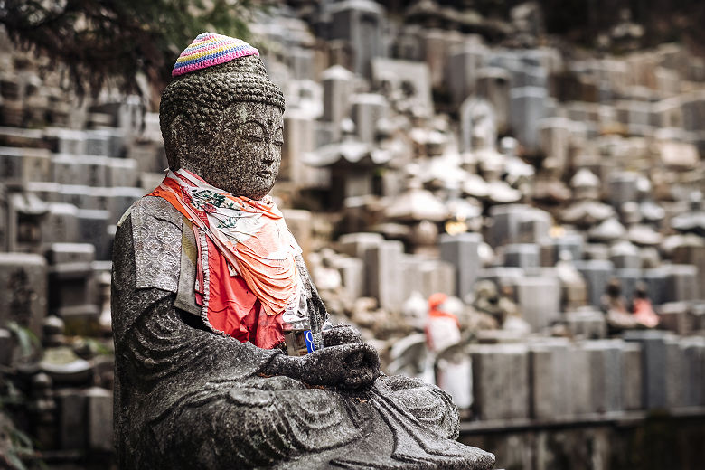 Japon - Statue de bouddha dans les montagnes sacrées de Koyasan