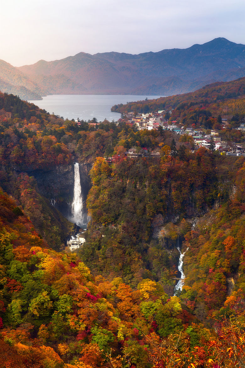 Chutes de Kegon près de Nikko en automne - Japon