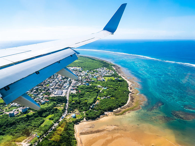 Vue aerienne depuis l'avion (Ishigaki Island)