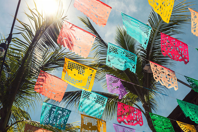 Drapeaux colorés de la ville de Sayulita - Mexique