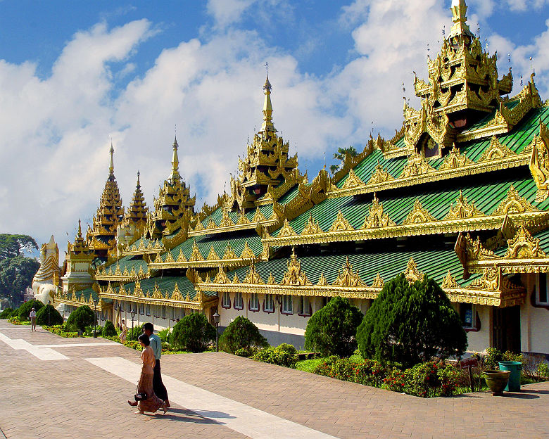 Pagodes Shwedagon à Yangon en Birmanie