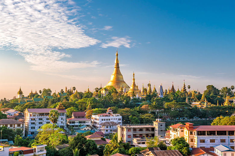 Skyline de Yangon et pagode Shwedagon - Birmanie