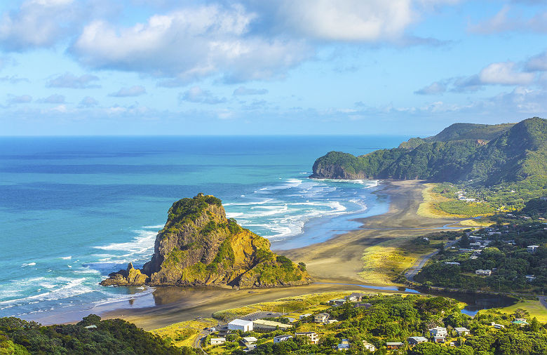 Nouvelle Zélande - Vue sur le rocher lion, plage piha à Auckland