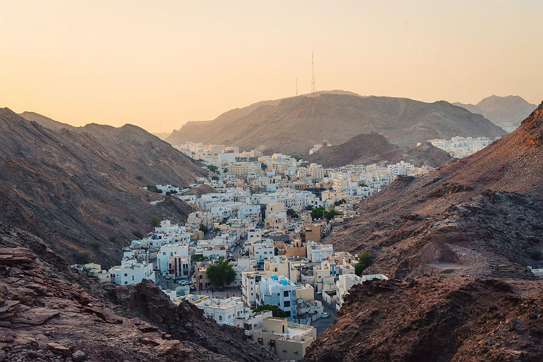Vue sur Mascate et son coucher de soleil - Oman