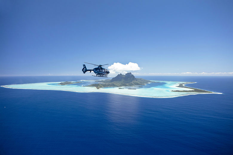 BORA_BORA_ Copyright Gregoire Le Bacon Tahiti Nui Helicopters