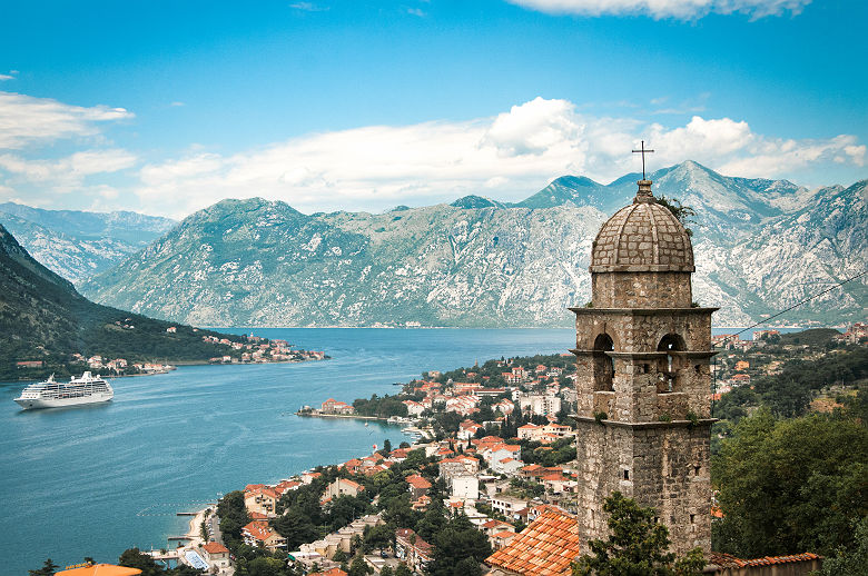 Ville fortifiée de Kotor sur la côte adriatique - Monténégro