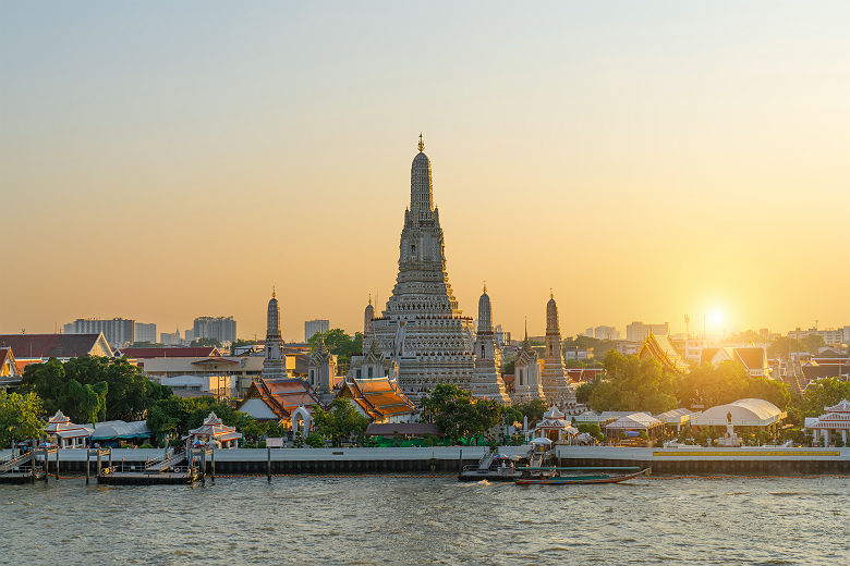 Temple Wat Arun au coucher du soleil, Bangkok - Thaïlande