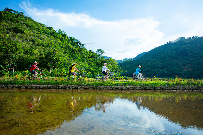 Balle en vélo à Mai Chau