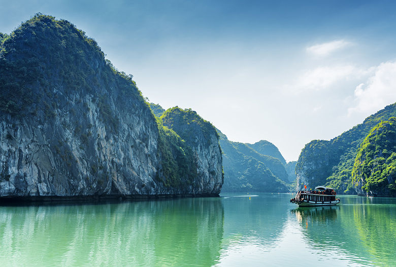 Vietnam - Balade en bateau dans la baie Ha Long