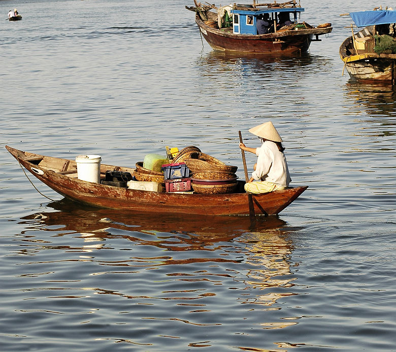Marché flottant à Hoi An - Vietnam