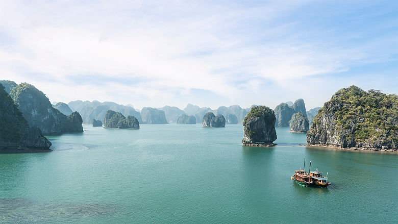 Vue panoramique sur la baie d'Ha Long - Vietnam