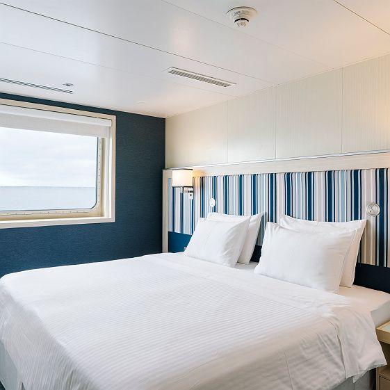 ms santa cruz explorer cabin ee