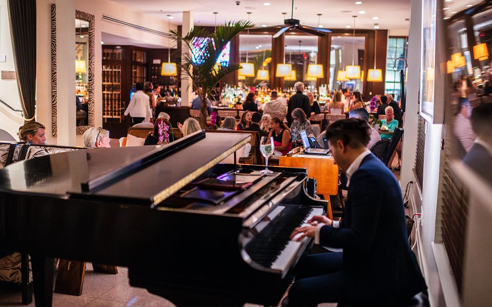 The Betsy Hotel - Piano Bar