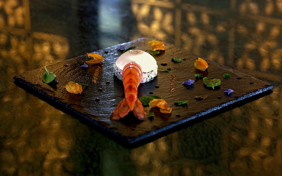 Constance Halaveli - Restaurant - Maldives 