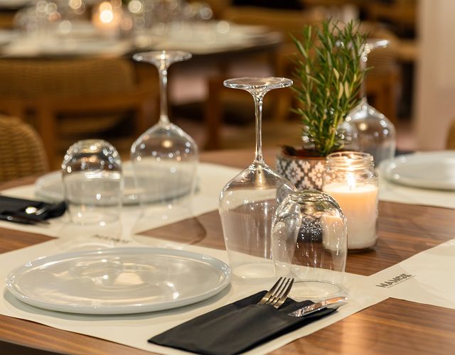 Petra Nera - Expériences - Grèce 