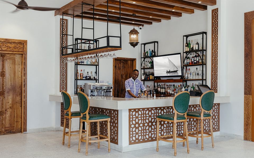 LUX* Marijani - The Bar