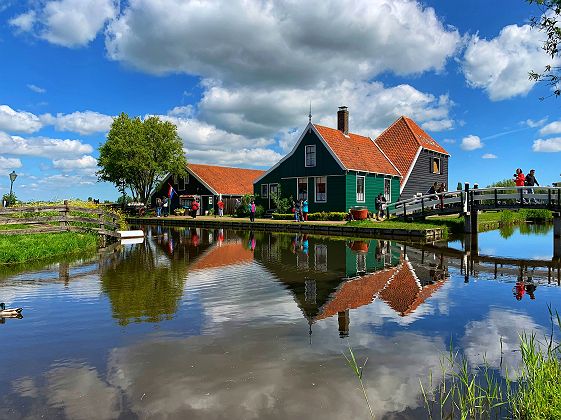 Maisons vertes à Marken