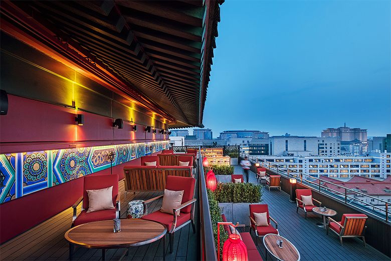 The Peninsula Beijing - Rooftop yun summer lounger
